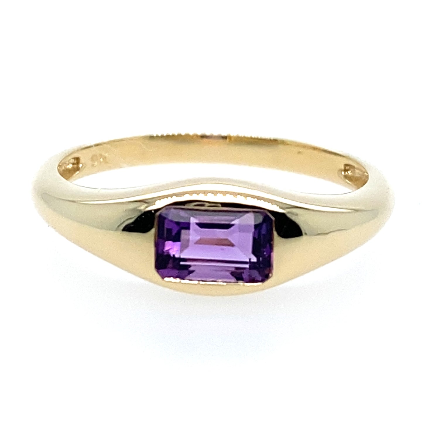 9ct Yellow Gold Amethyst Ring