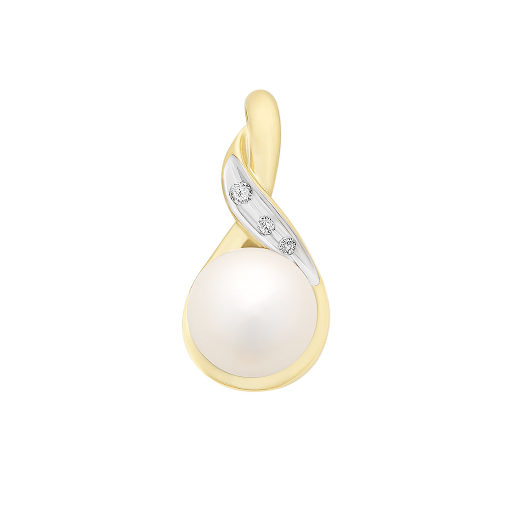 9ct Yellow Gold Diamond & Pearl Pendant