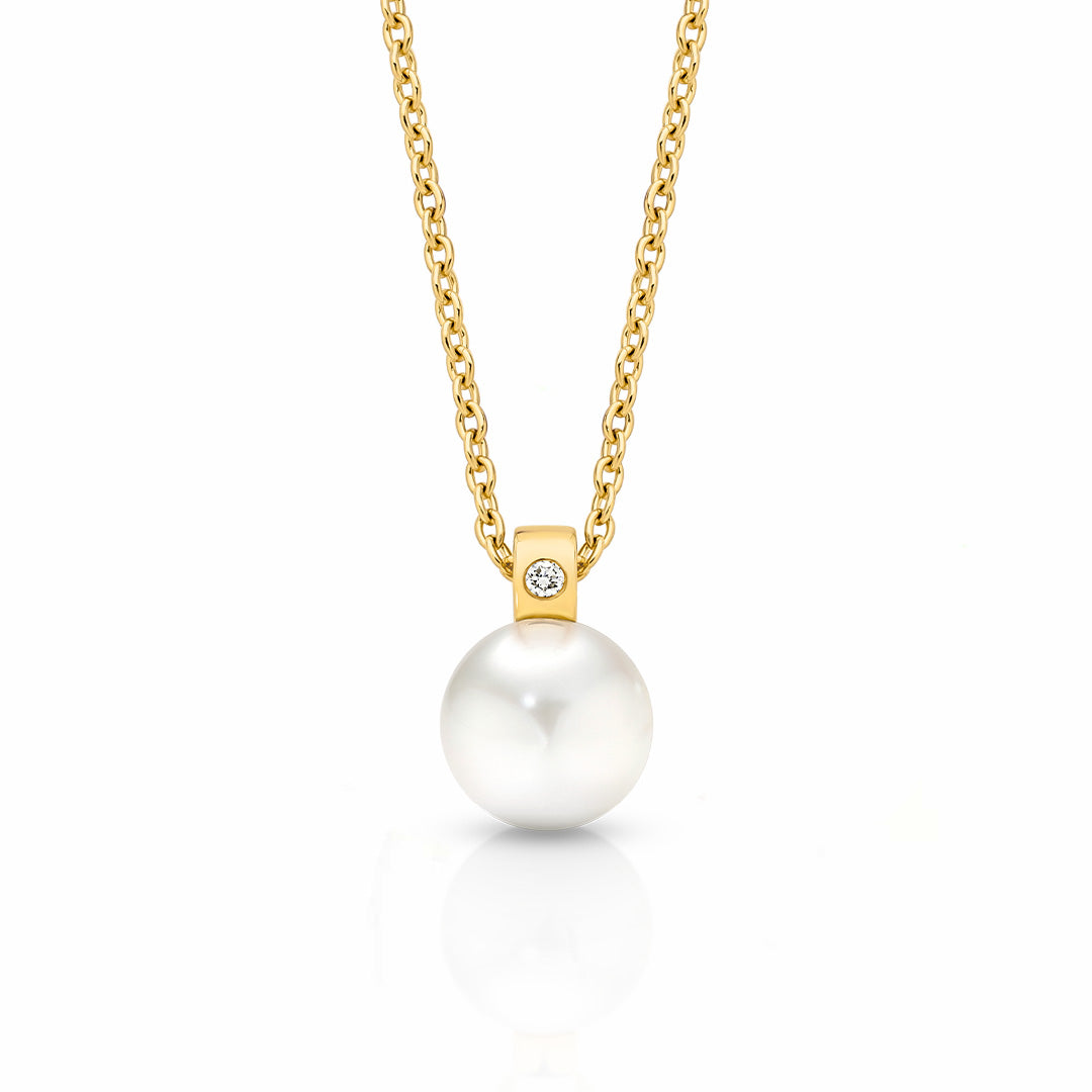 9ct Yellow Gold Pearl & Diamond Pendant