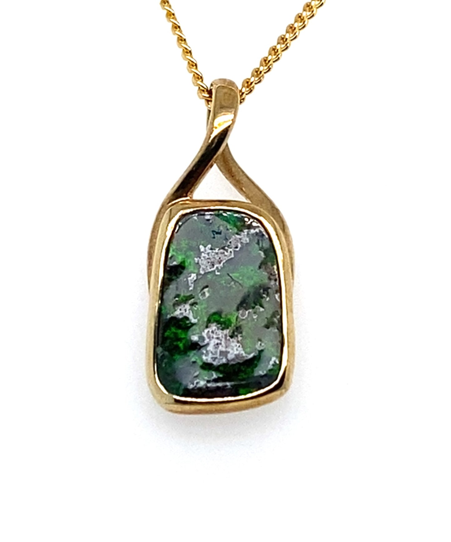 9ct Yellow Gold Opal Pendant