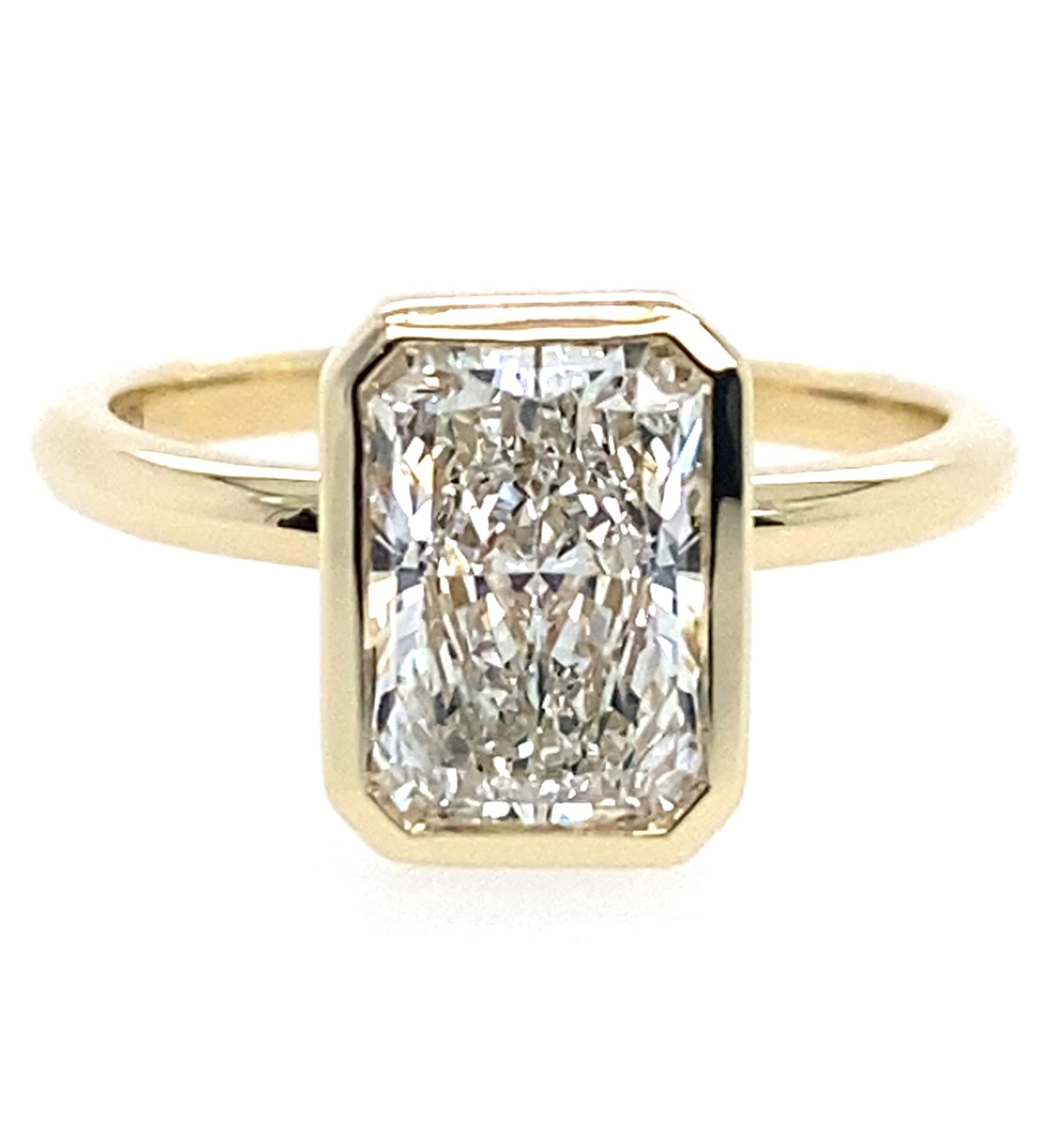 9ct Yellow Gold Diamond Ring
