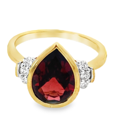 9ct Yellow Gold Pear Garnet & Diamond Ring
